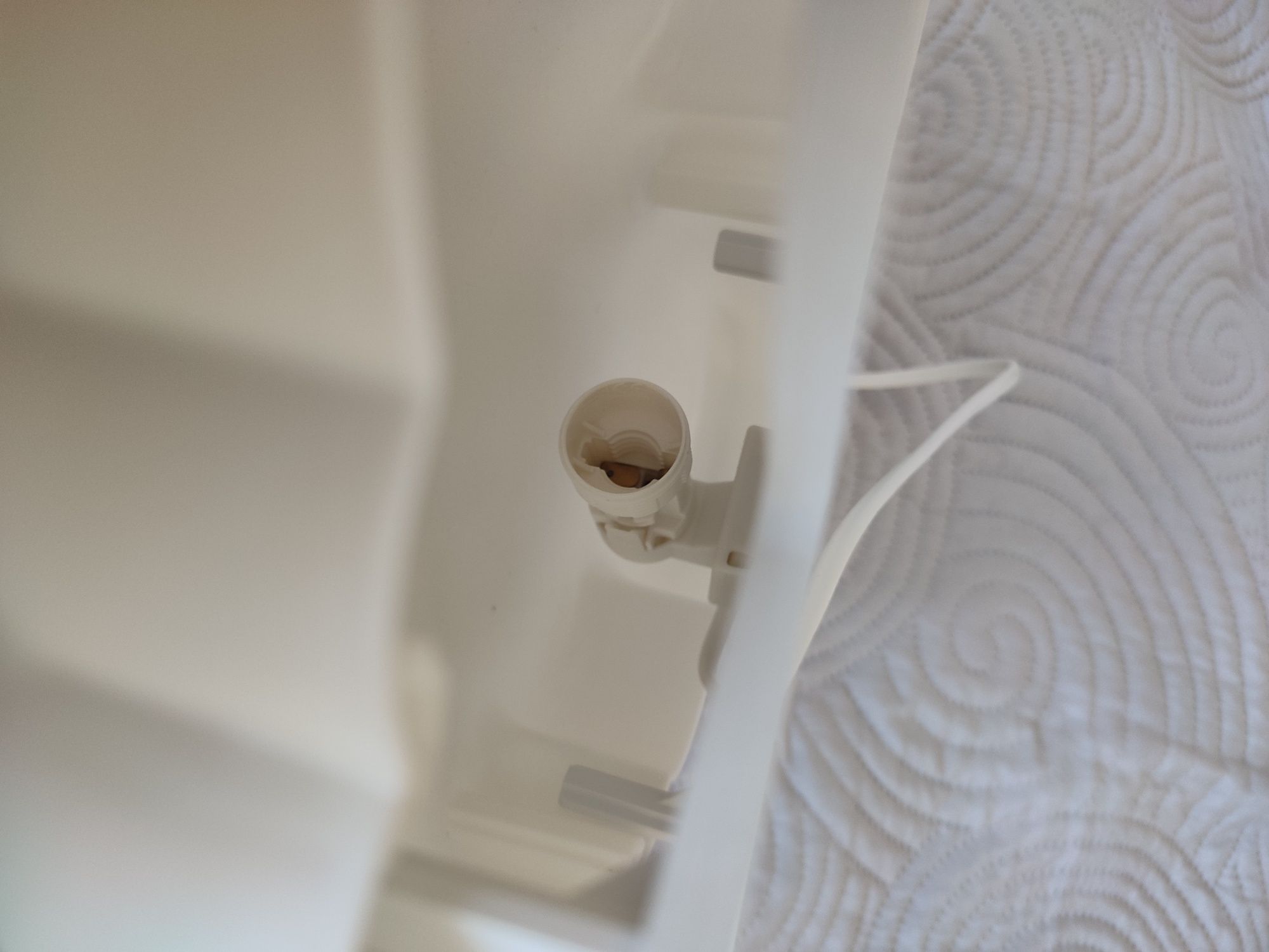 Lampa ścienna chmurka biała ikea