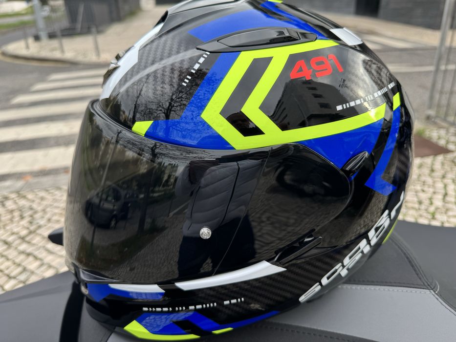 Capacete scorpion  novo com caixa L