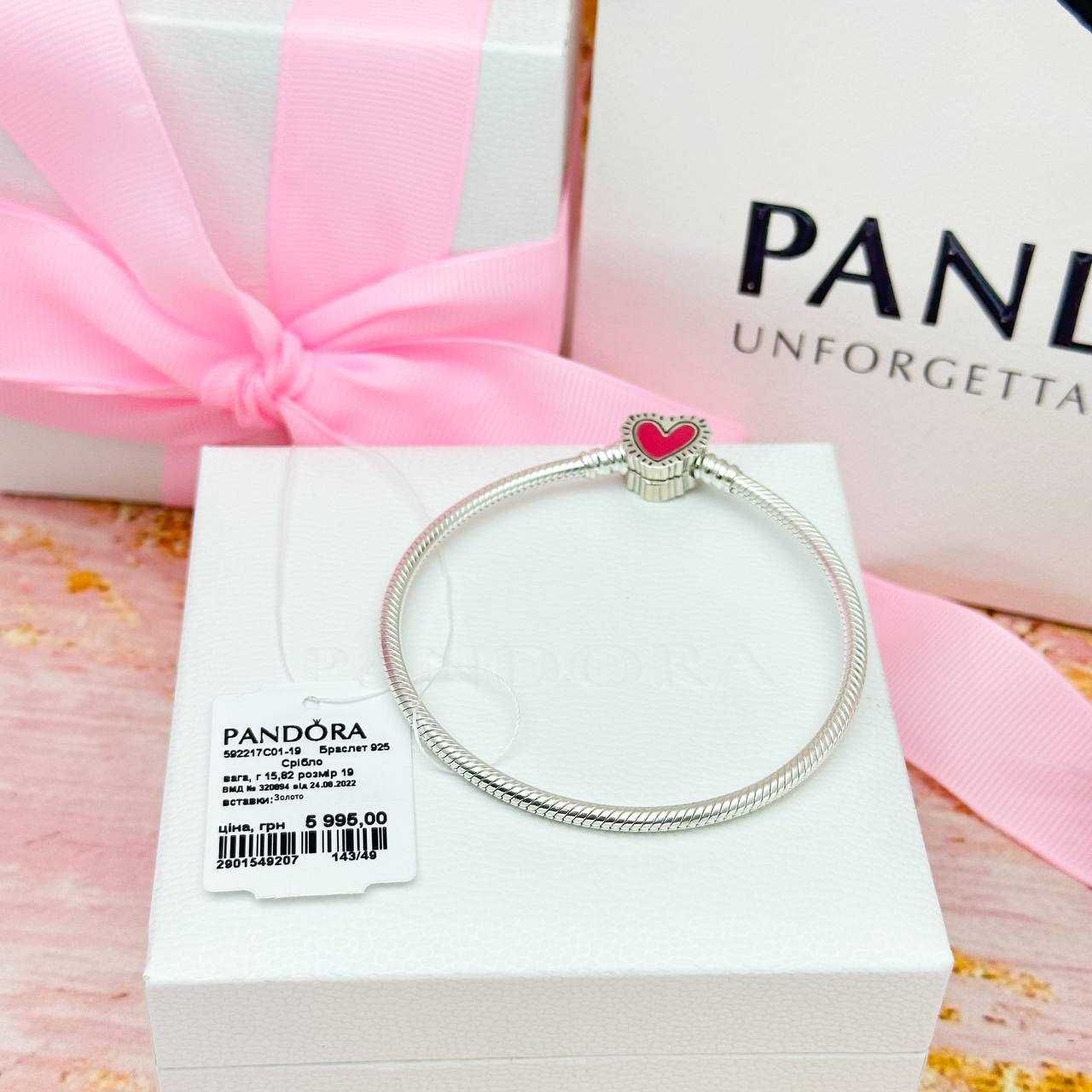 Срібний браслет Pandora «Блискуче серце» 592217C01 Браслет Пандора