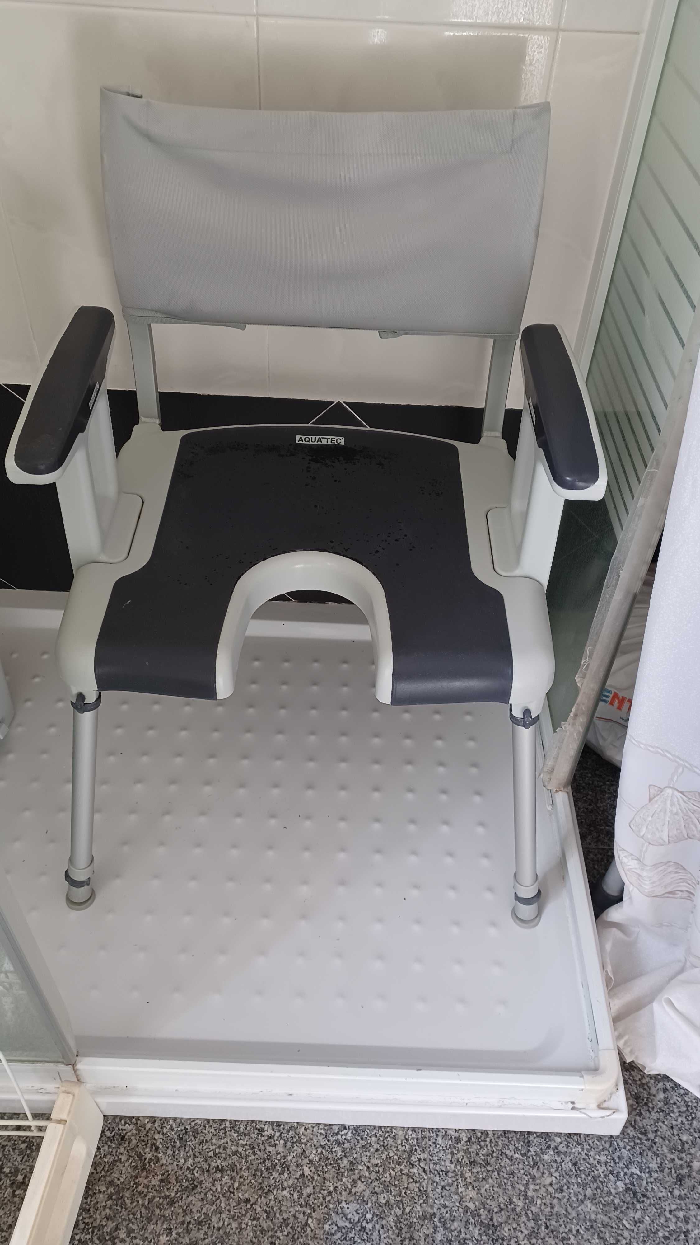 cama articulada eléctrica com comando + colchão antiescaras eléctrico