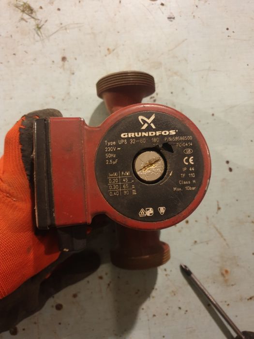 Pompka CO cyrkulacyjna Grundfos UPS 230V