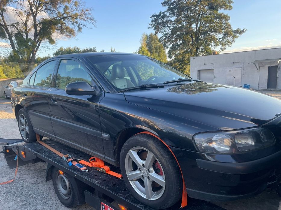 Volvo S60 2.4 benzyna 2002 rok części / czesci