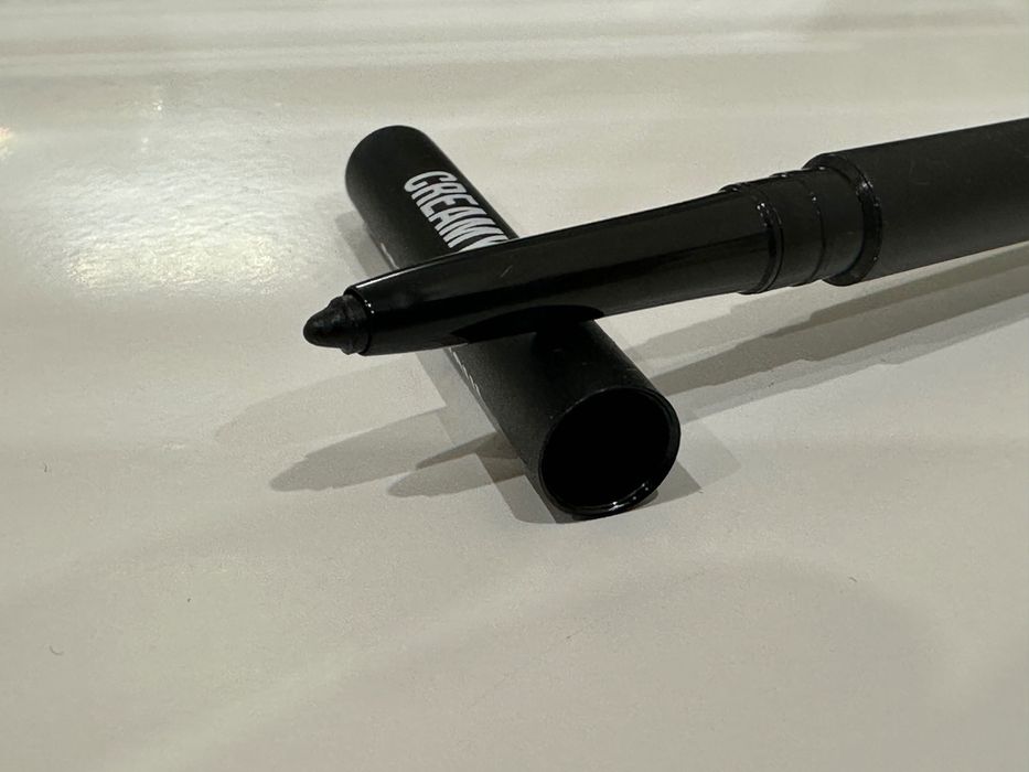 Huda Beauty Creamy Kohl Longwer Eye Pencil - kredka do oczu