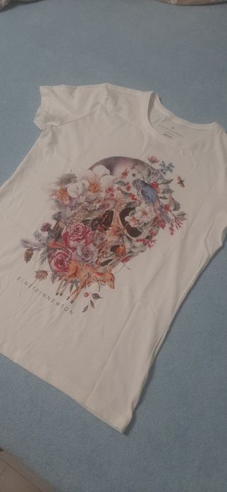 Biała koszulka damska casual