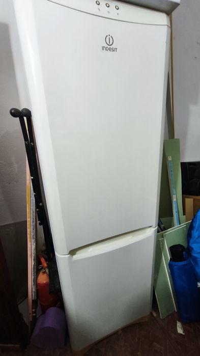 Frigorífico Indesit
