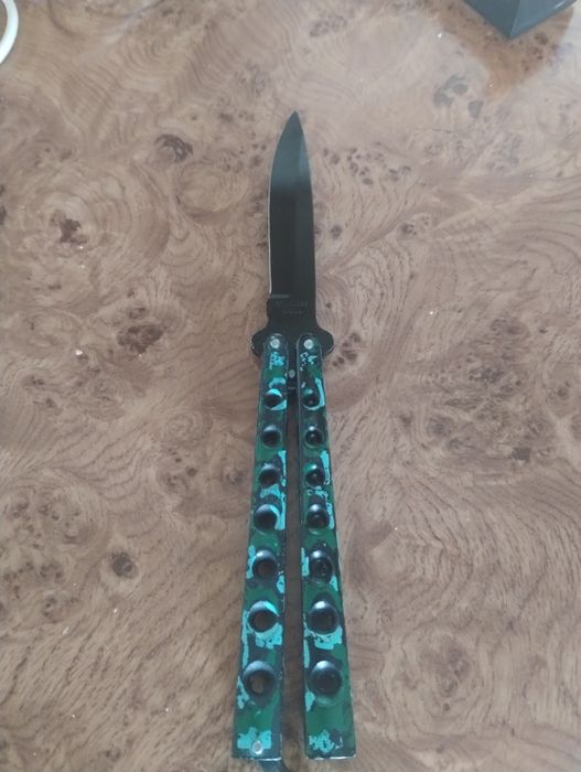 Nóż motylek solidny