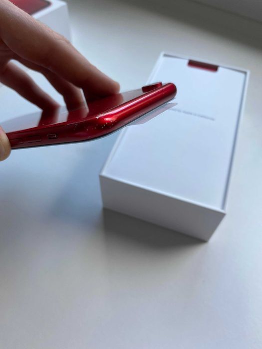 Iphone XR czerwony używany 64 GB