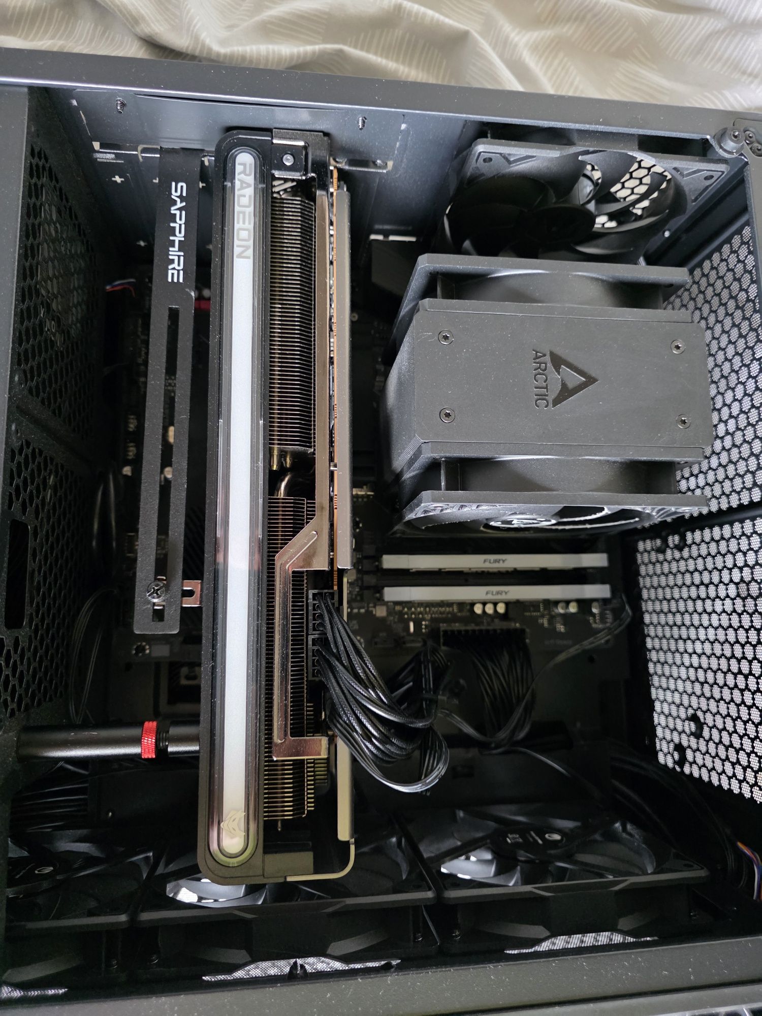 AMD Radeon RX7800XT