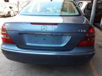 Porta Mala / Tampa Mercedes-Benz E-Class (W211)