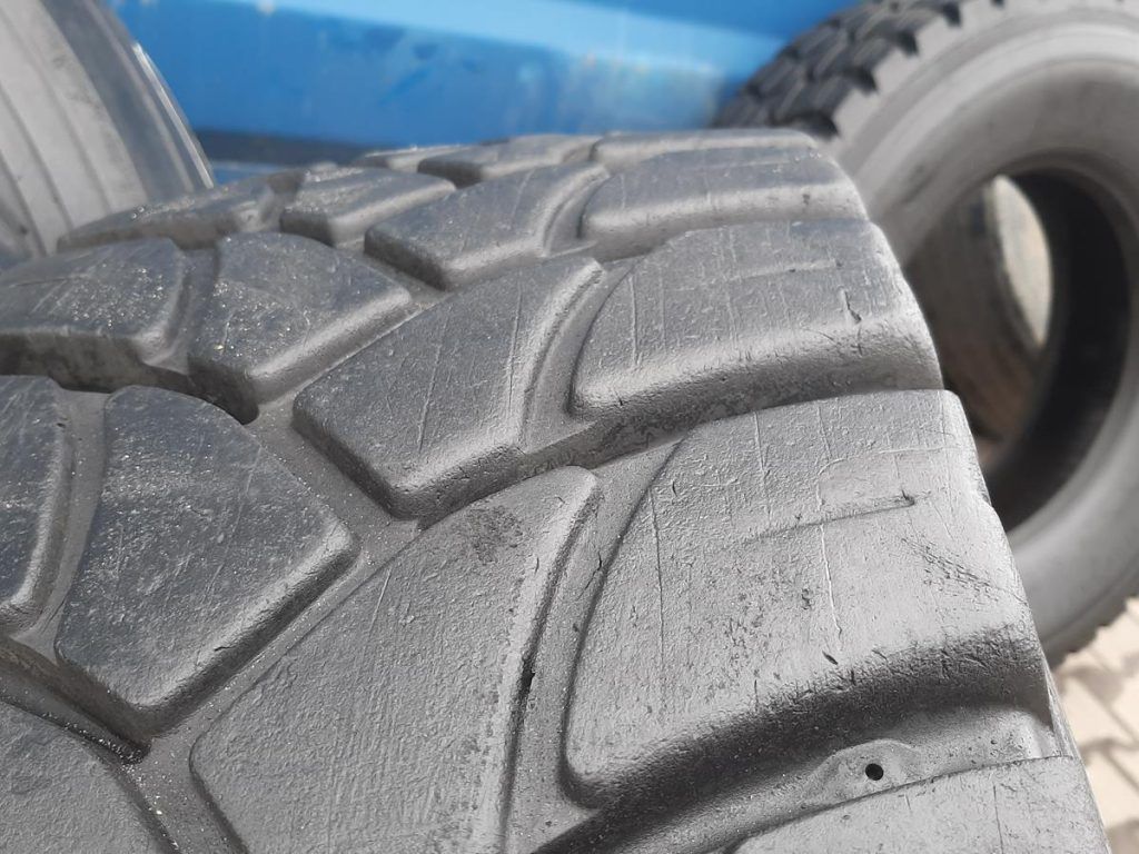 Opona używana ciężarowa 315/70R22.5 SEMPERIT RUNNER 700zł C2449
