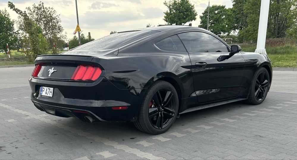 Ford Mustang 2015r. 3,7 V6, automat, suoer stan