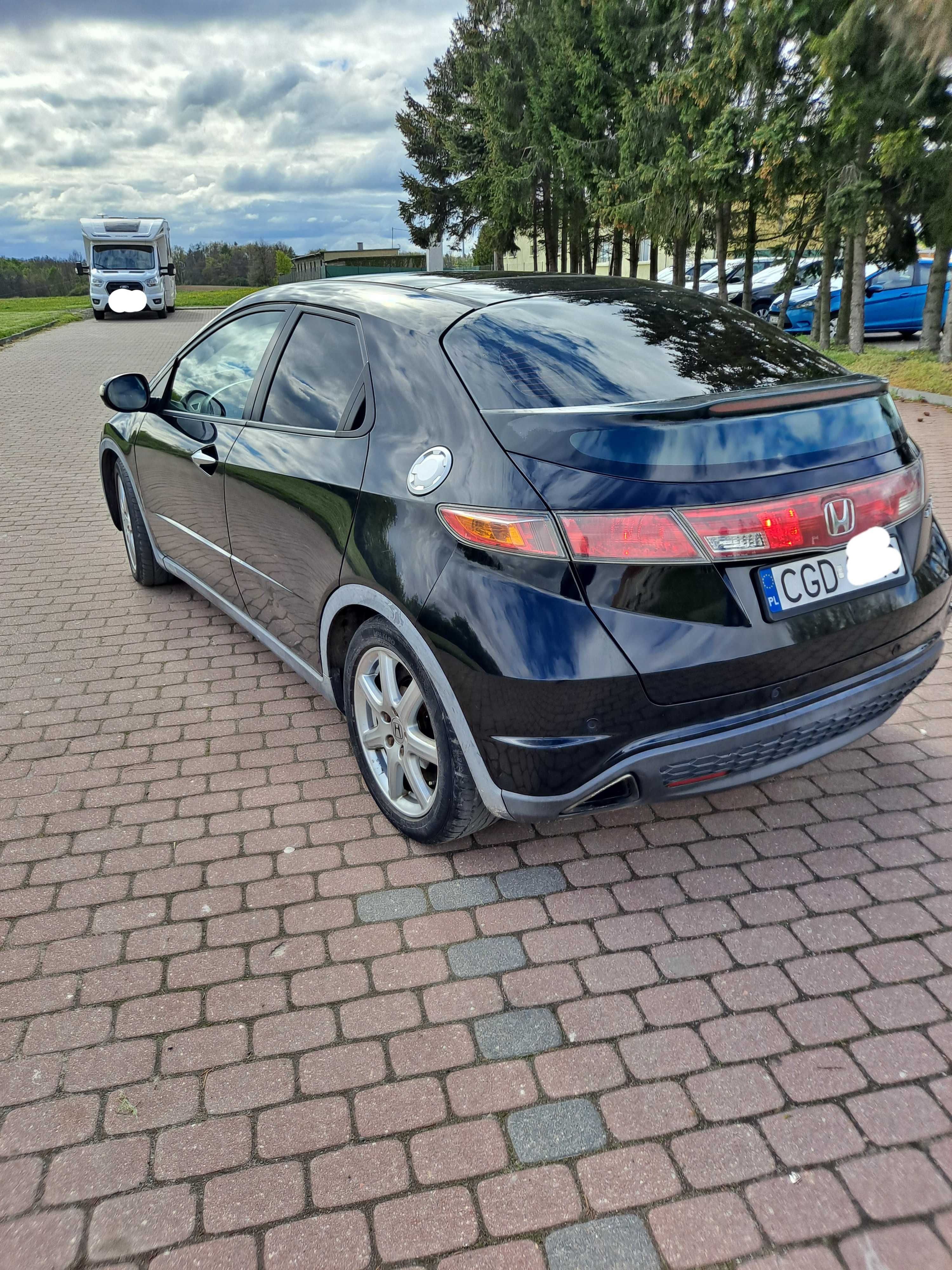 Honda Civic 1.8 benzyna, webasto, xenony