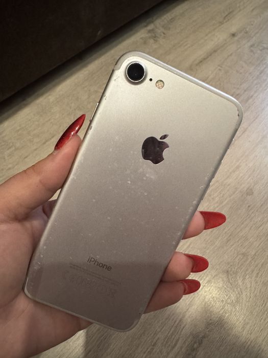 Iphone 7 ( рабочий)