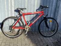 Orbea Tuareg Vermelha - Aventura Sobre Rodas à Sua Espera!