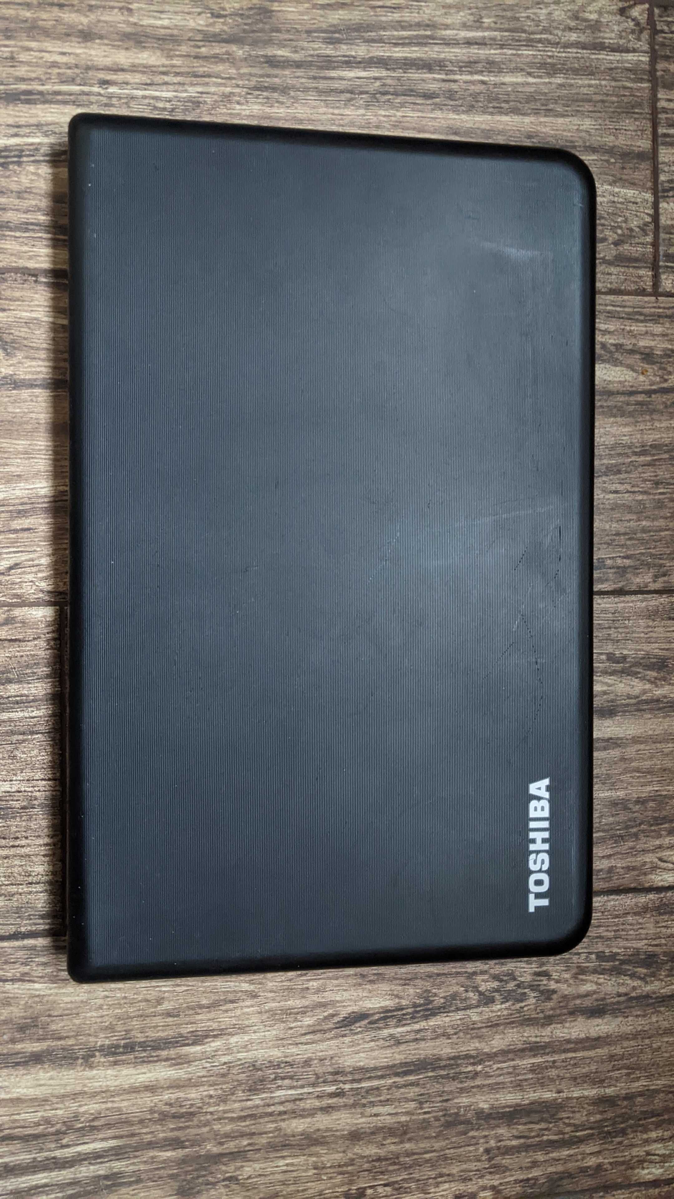 Ноутбук Toshiba Setellite C50D-A-13G 8GB RAM 1TB 15.6" AMD A6 4-Ядра