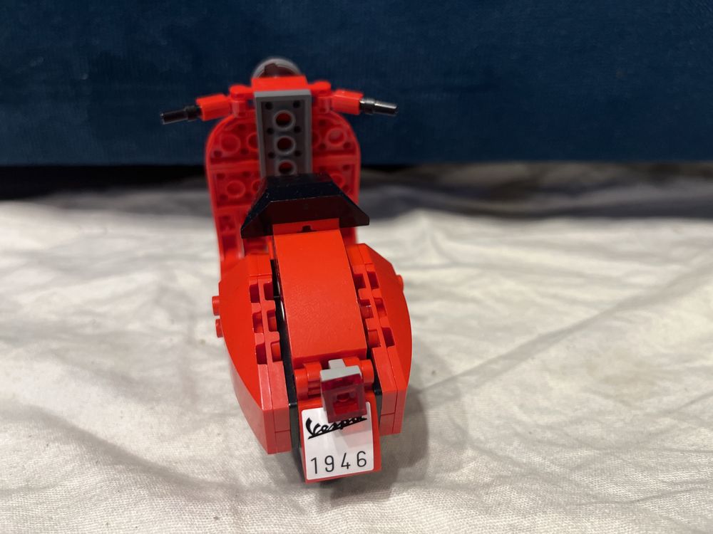 Lego vespa creator 40517