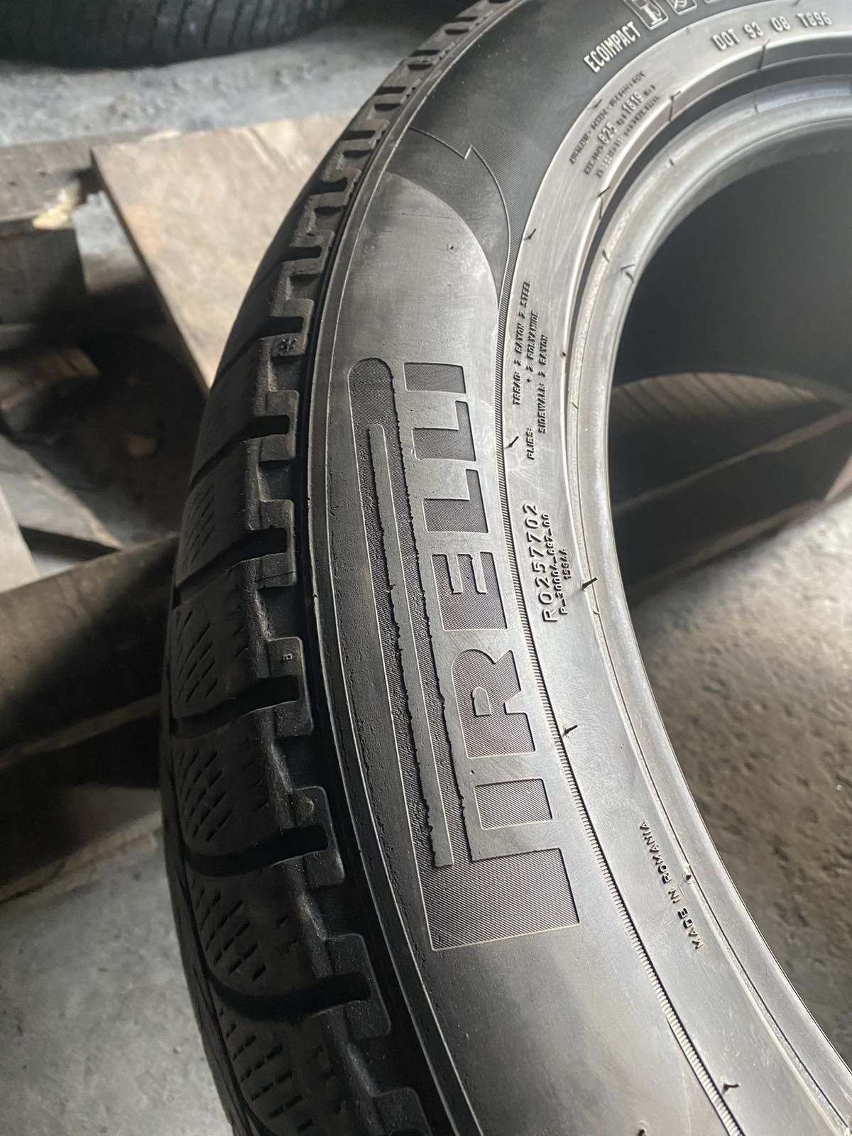 235.55.19 Pirelli 2шт зима БУ склад шины резина из Европы RFT 55 R19