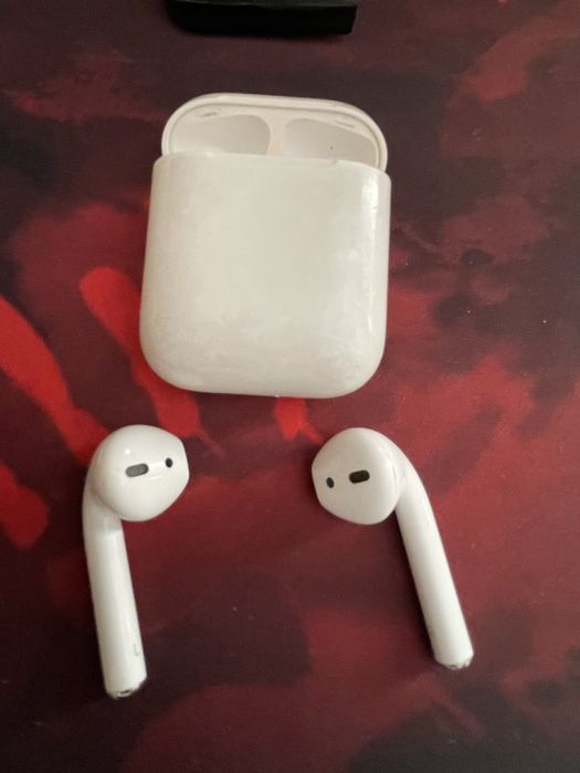 Apple AirPods 2 a2031
