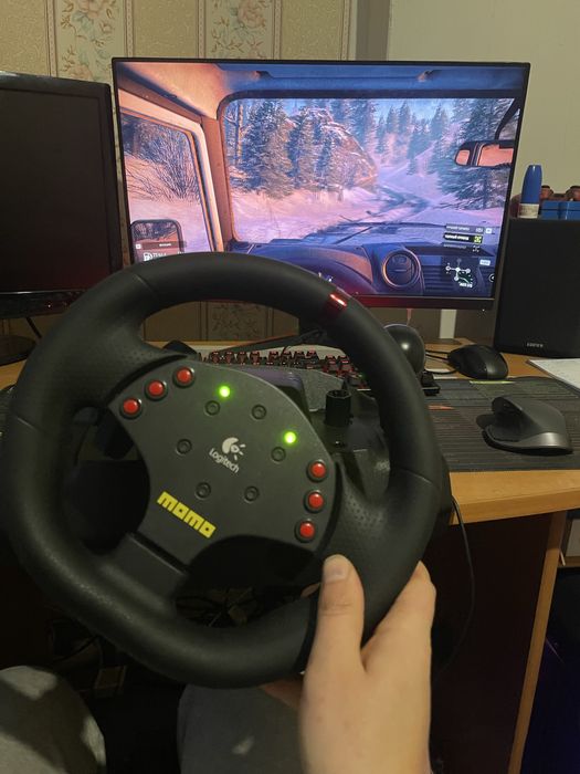 Logitech Momo racing кастом 900 градусів повністю робочий