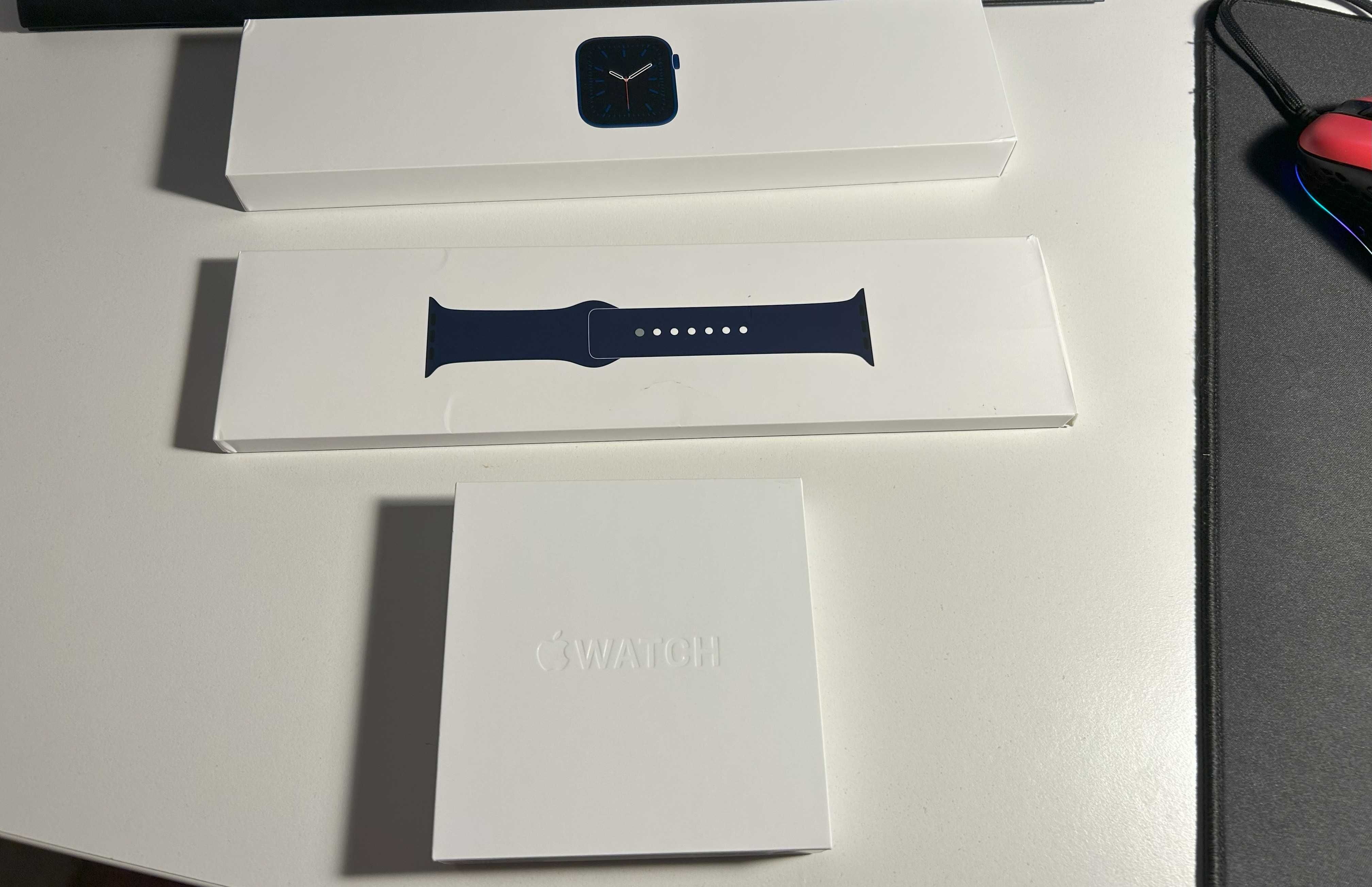 Zegarek Apple Watch 7