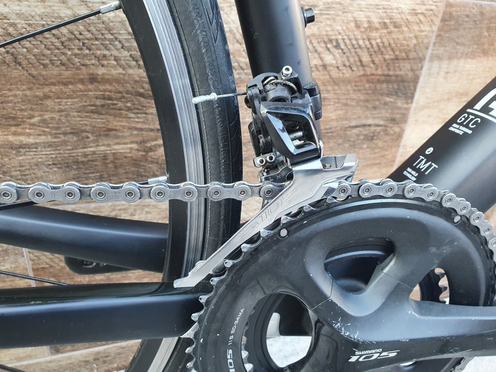 Rower szosowy carbon Cube Attain, rozmiar 58, Shimano 105 11 rzędowy