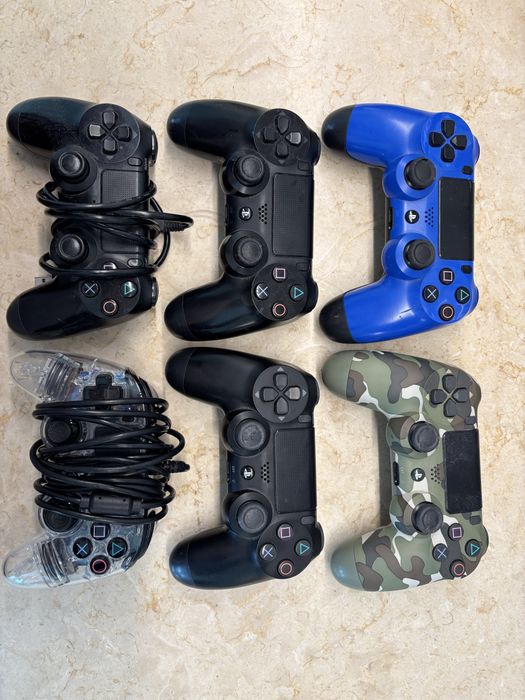 PS4 playstation 4 6 comandos e 4 jogos