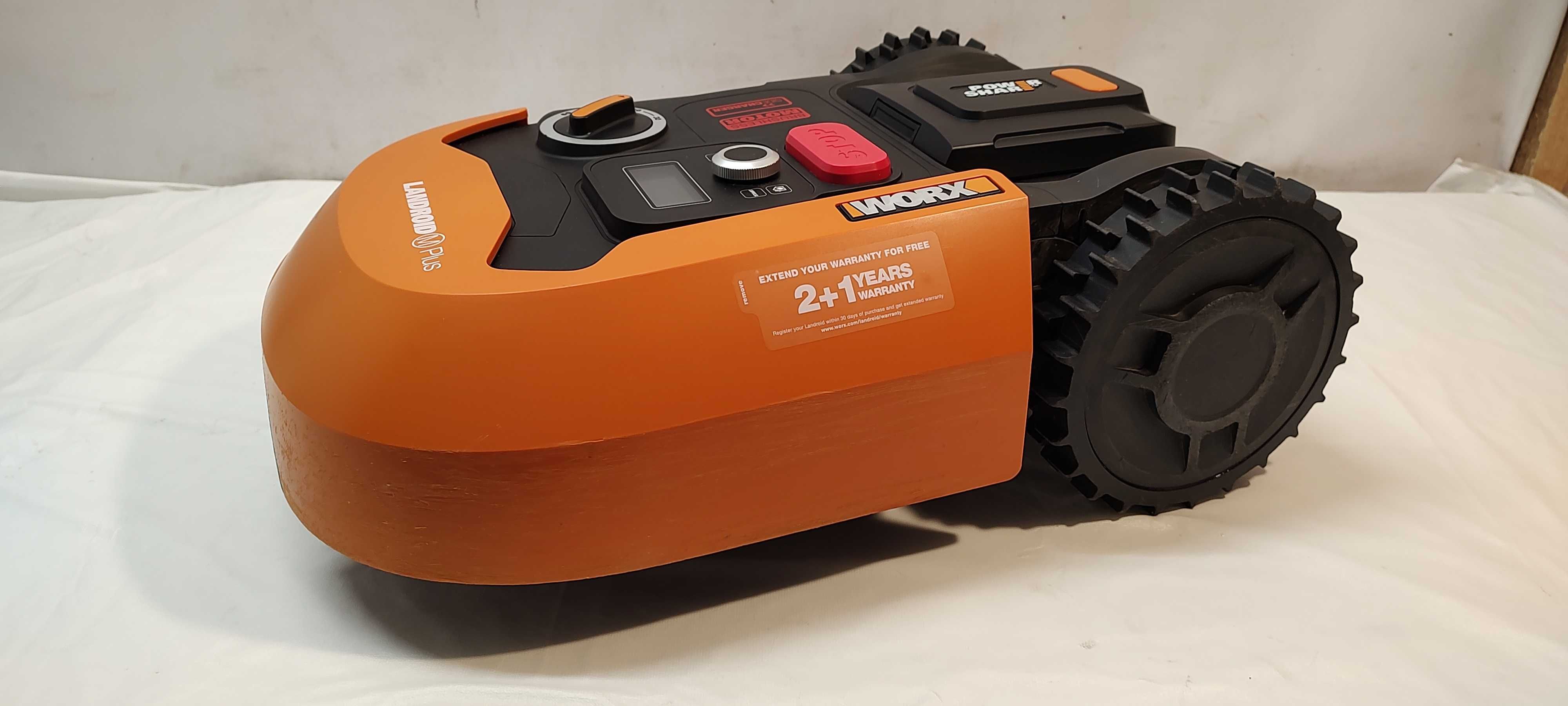 Robot koszący,kosiarka samojezdna WORX Landroid  WR165E  WYPRZEDAŻ