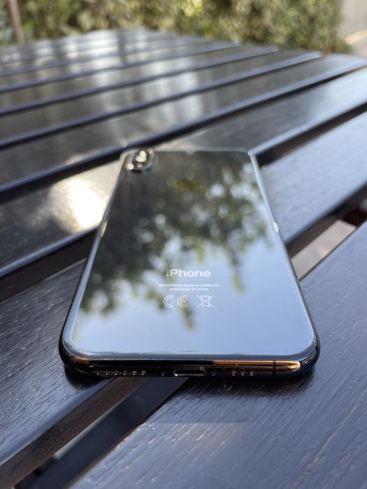 iPhone XS 64GB como novo