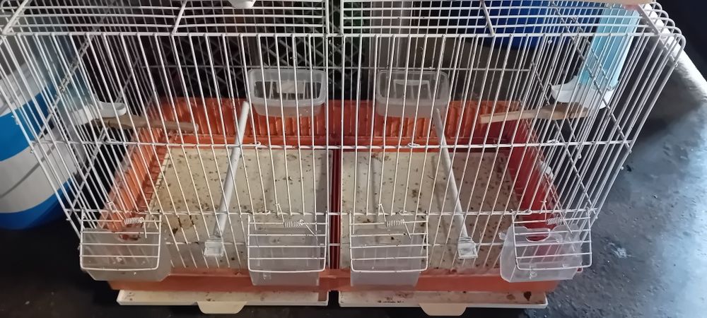 Vendo Gaiola usada
