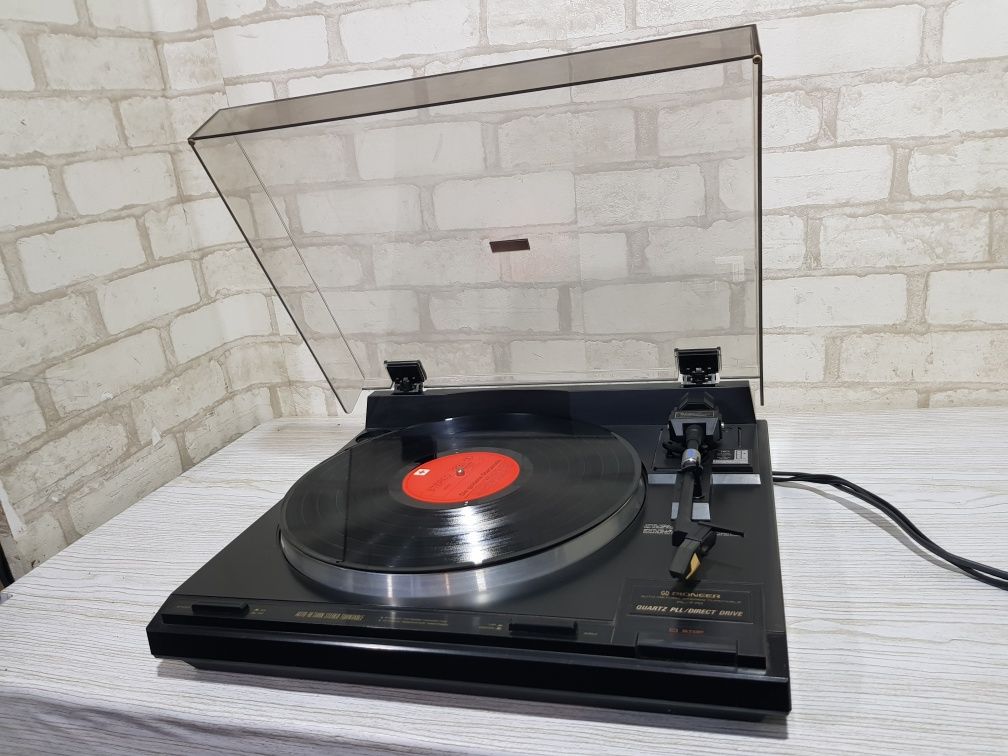 Віниловий програвач PIONEER PL-770, 33/45 об/хв, б/у з Німеччини