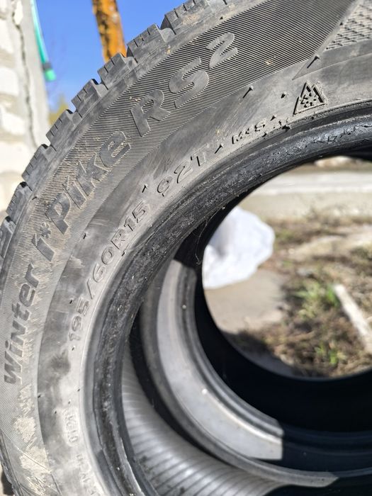 Продам зимнюю резину 195/60 R15