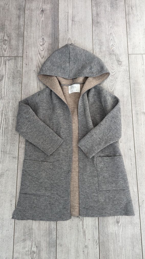 Płaszczyk dluższy sweter Zara rozm. 116