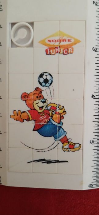 Régua com jogo da paciência, antiga