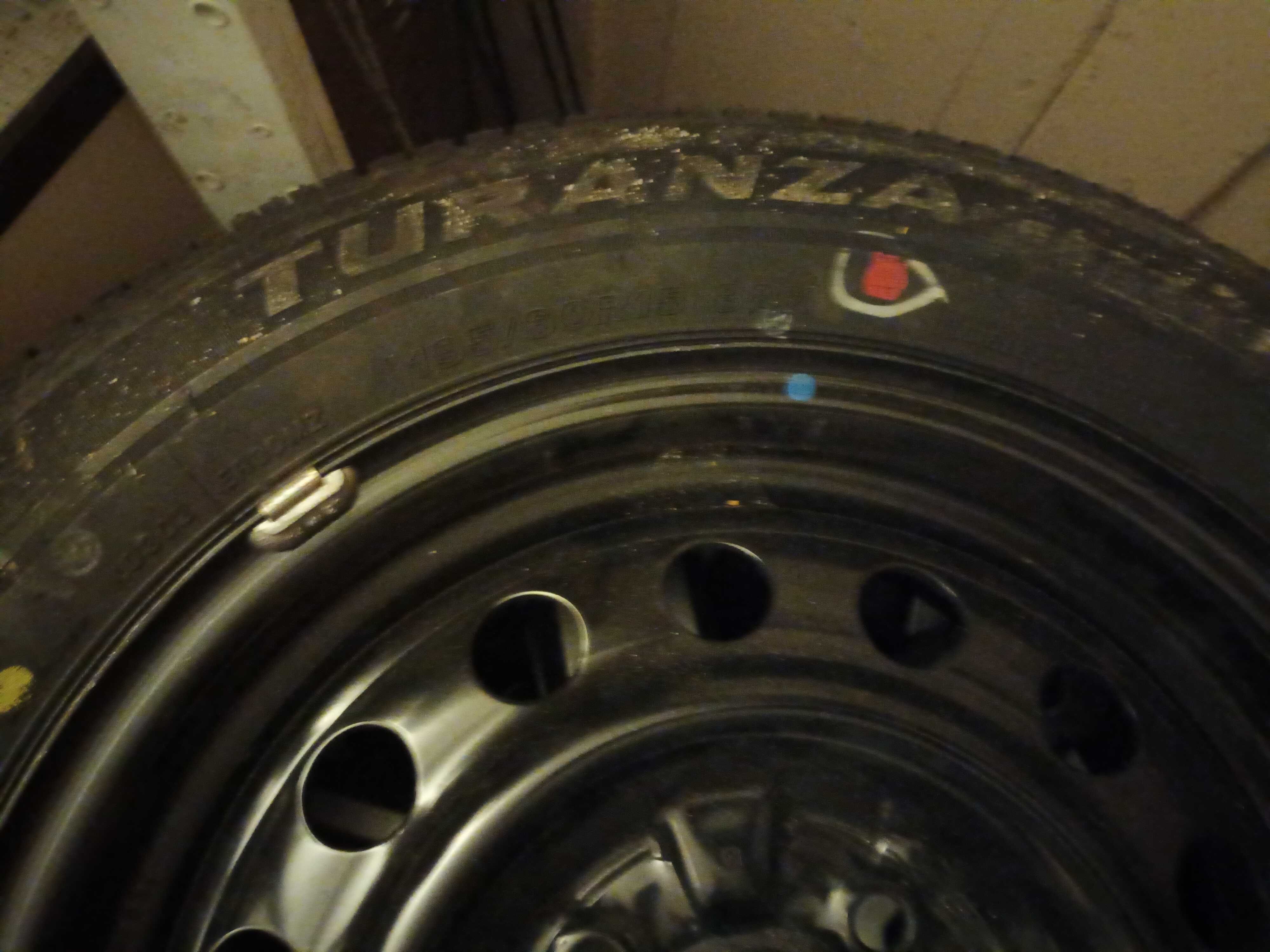 Opona z felgą zapas Lancer 2003r 4 śruby Bridgeston Turanza 195/60 R15