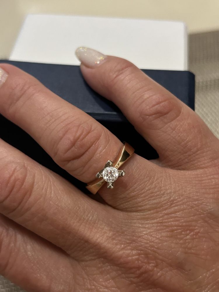 Терміново !Золотое кольцо с бриллиантом 0,40 ct. GIA