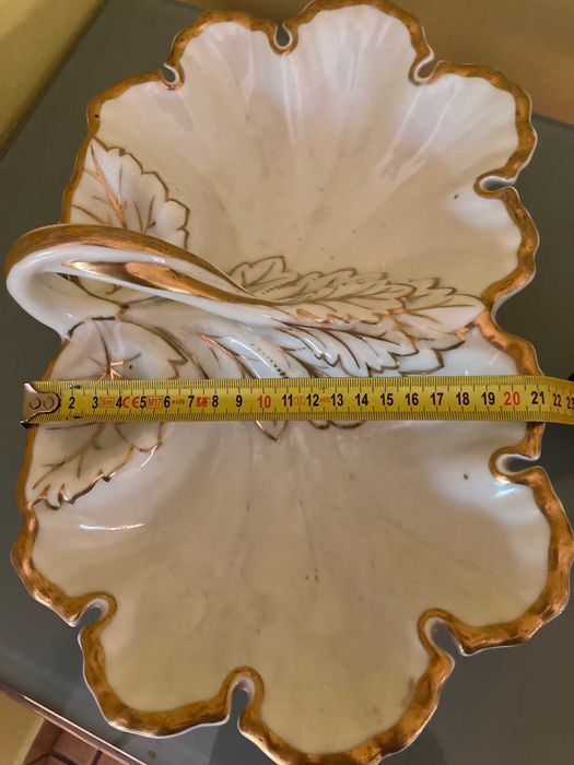 Patera z białej porcelany-kabaret  KPM Krister połowa XIX wieku