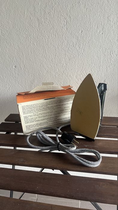 Żelazko z czasów PRL