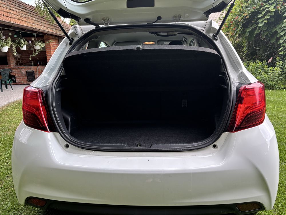 Toyota Yaris 2016