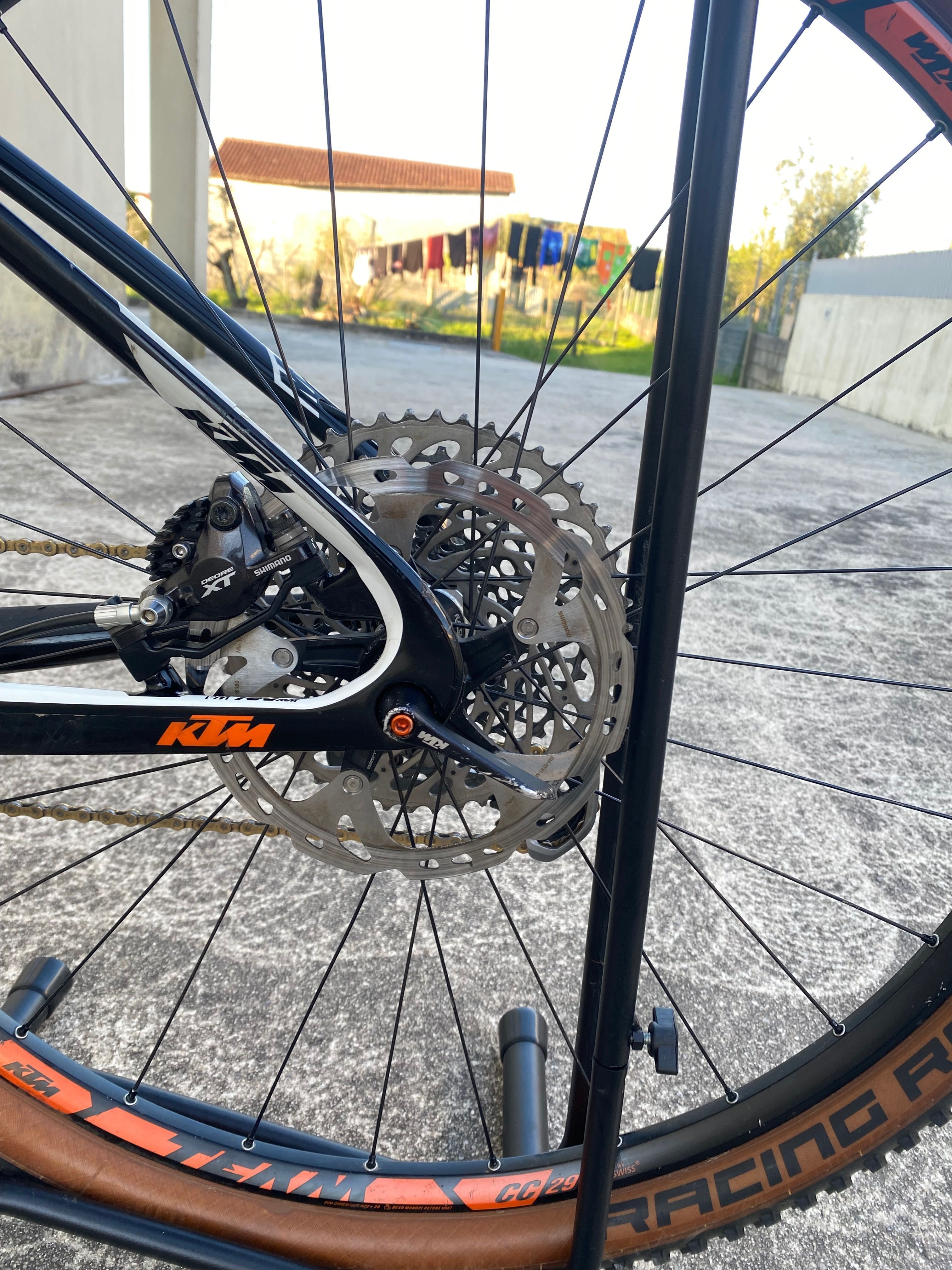 Ktm myroon prime