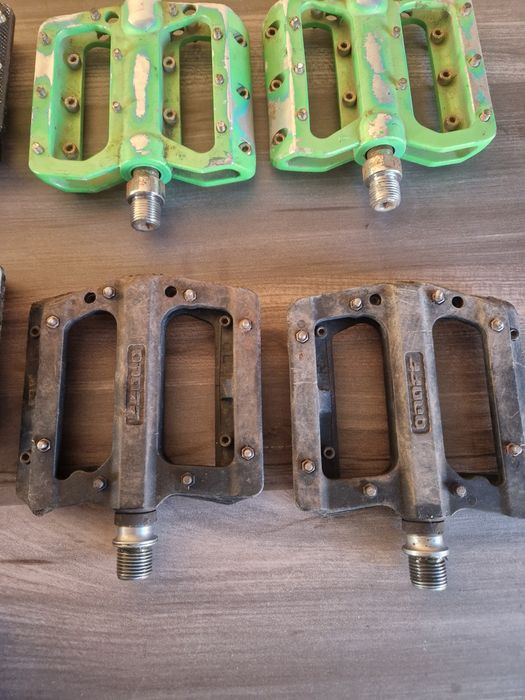 Pedais plataforma/encaixe