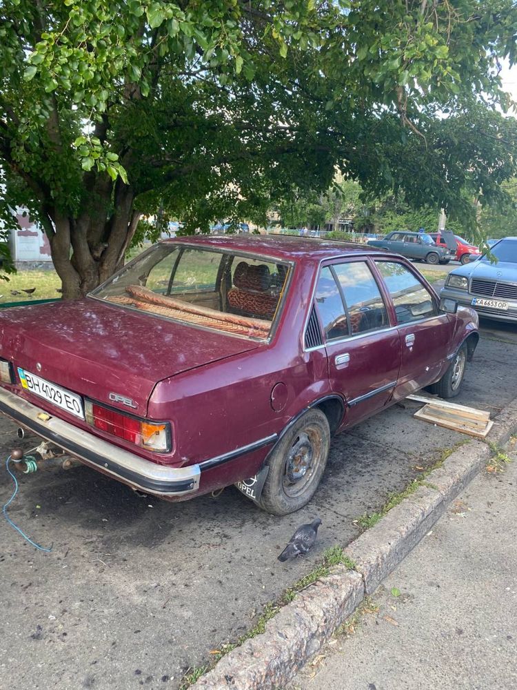 Авто Opel Rekord E