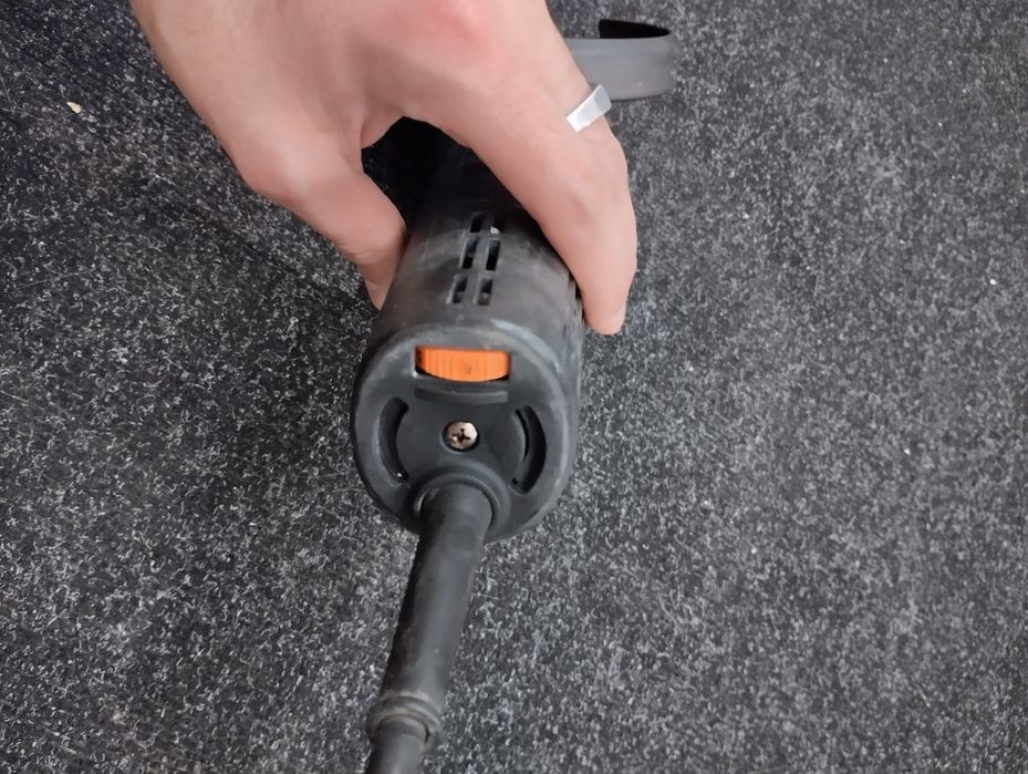 Продам болгарку DniproM 160SE