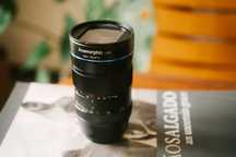 Lente Sirui Anamorphic 75mm f/1.8 1.33x - Canon EF-M