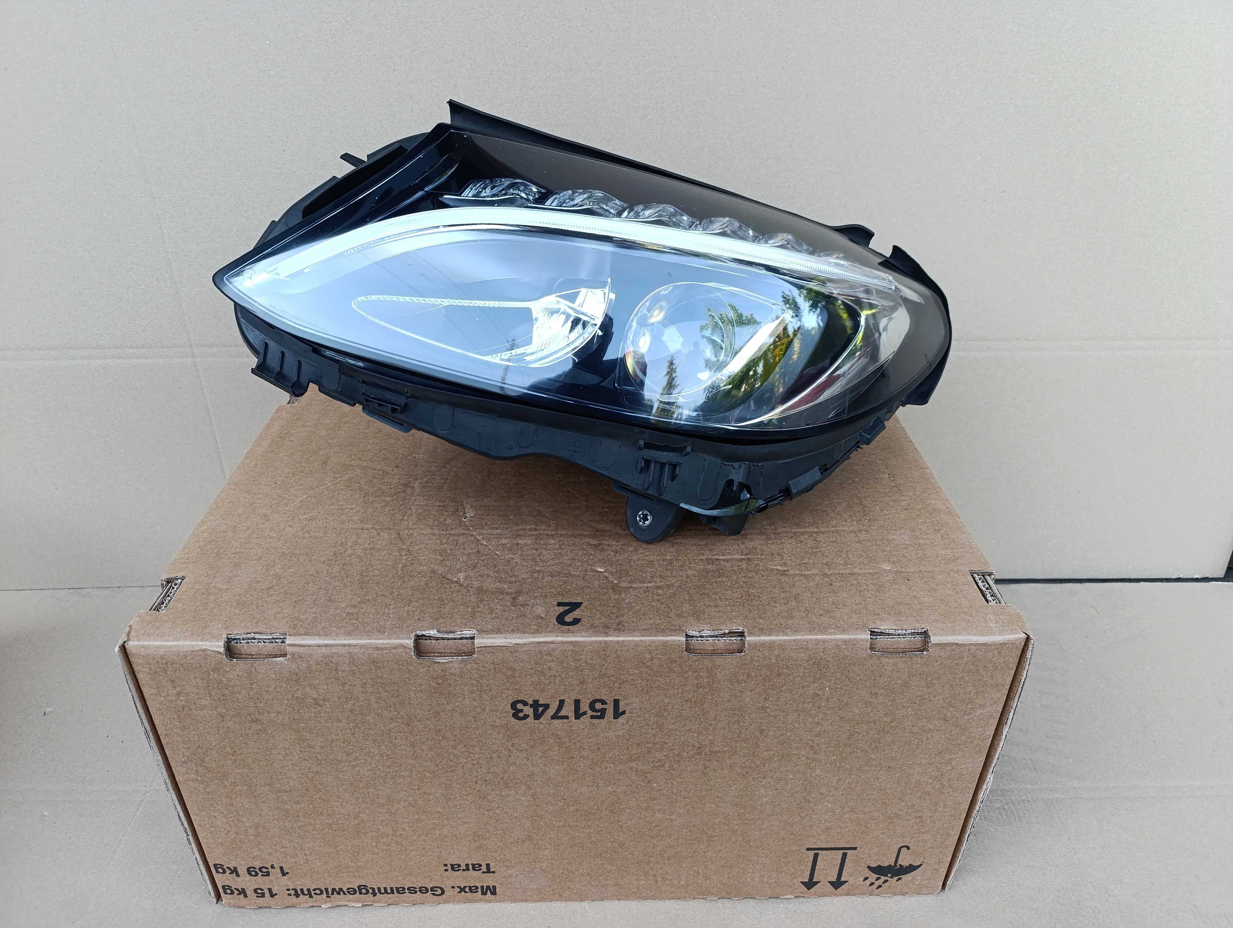 MERCEDES W205 W 205 lampa lewa przód przednia reflektor 205.906.3703