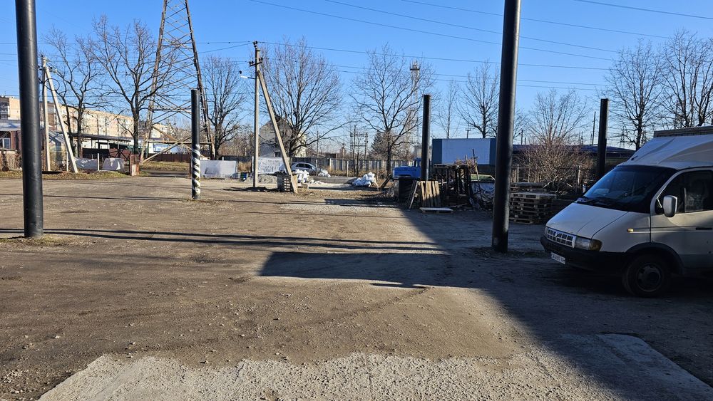 Продам діючу базу будівельних матеріалів  вул.Героїв України