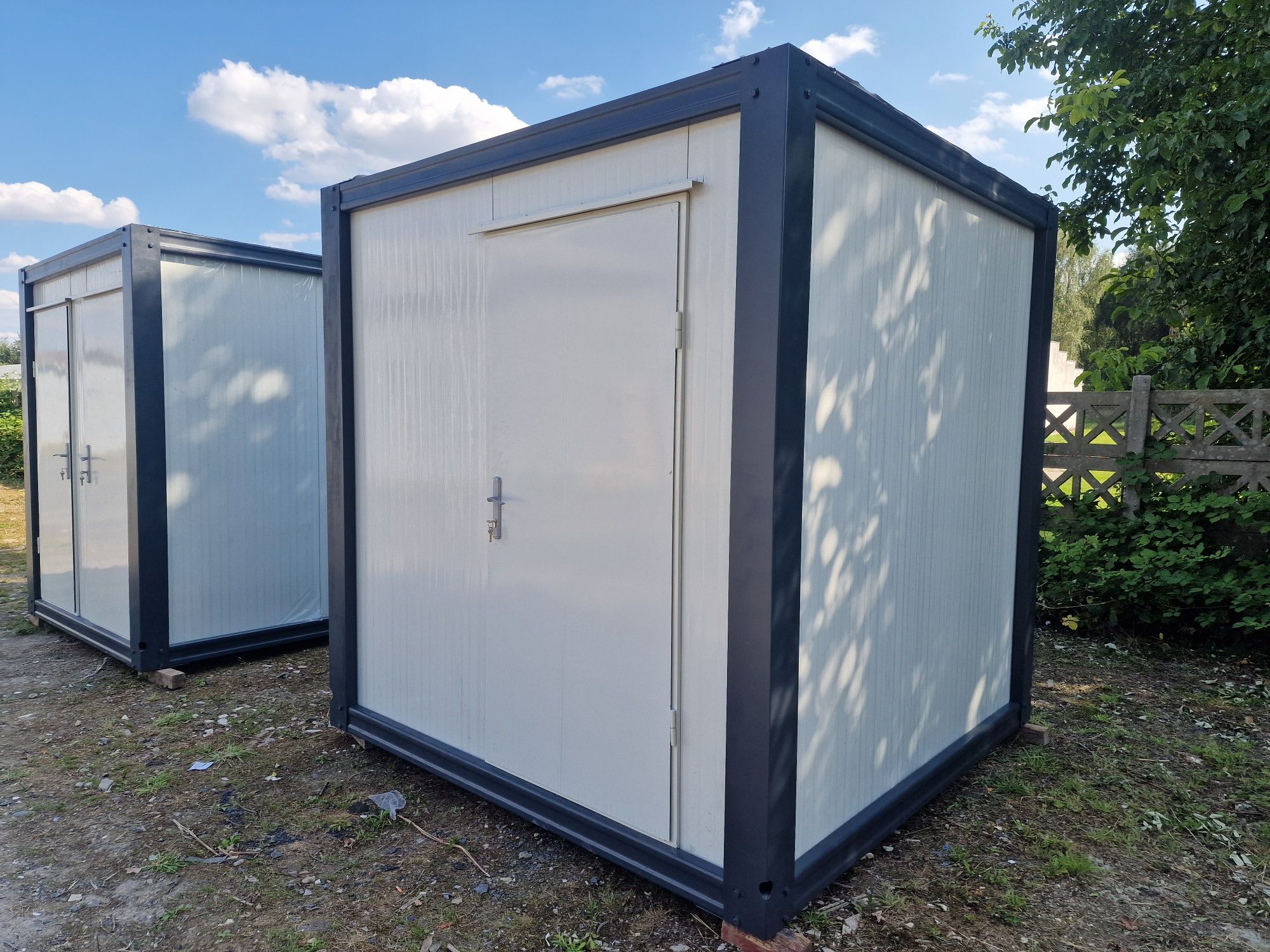 Kontener wartowniczy stróżówka całoroczny 2,4x2,4m nowy gwar. 5,8m²