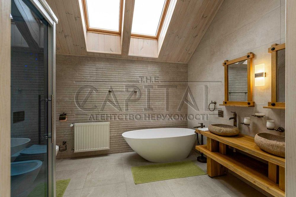 Оренда будинку з виходом до річки в КМ Світанок 2 село Плюти 380 м2