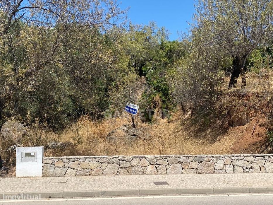 Terreno rústico em malha urbana, Salir, Algarve