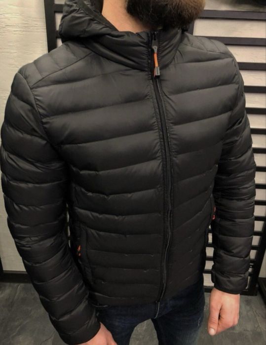 Демісезонна чоловіча куртка на синтепоні