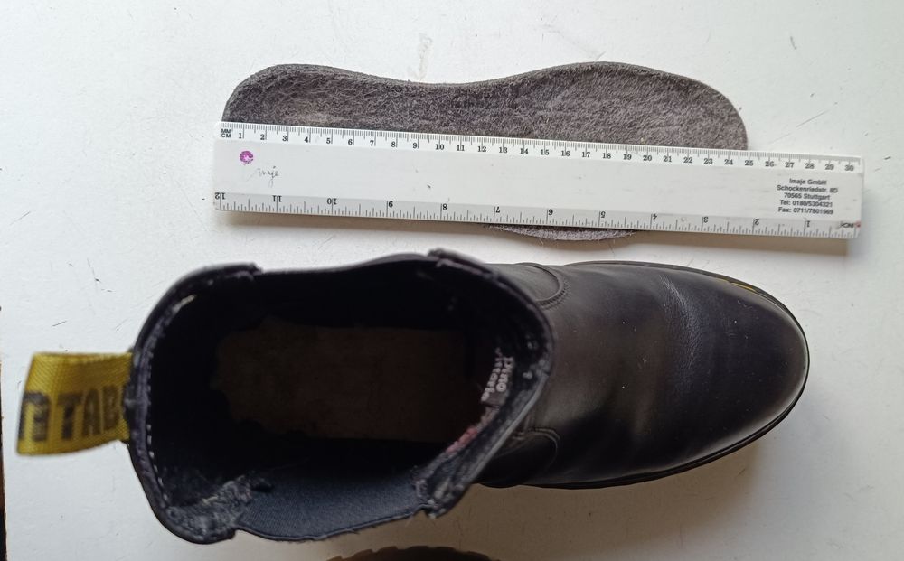 Челсі жіночні демісезоні 38,5 розмір